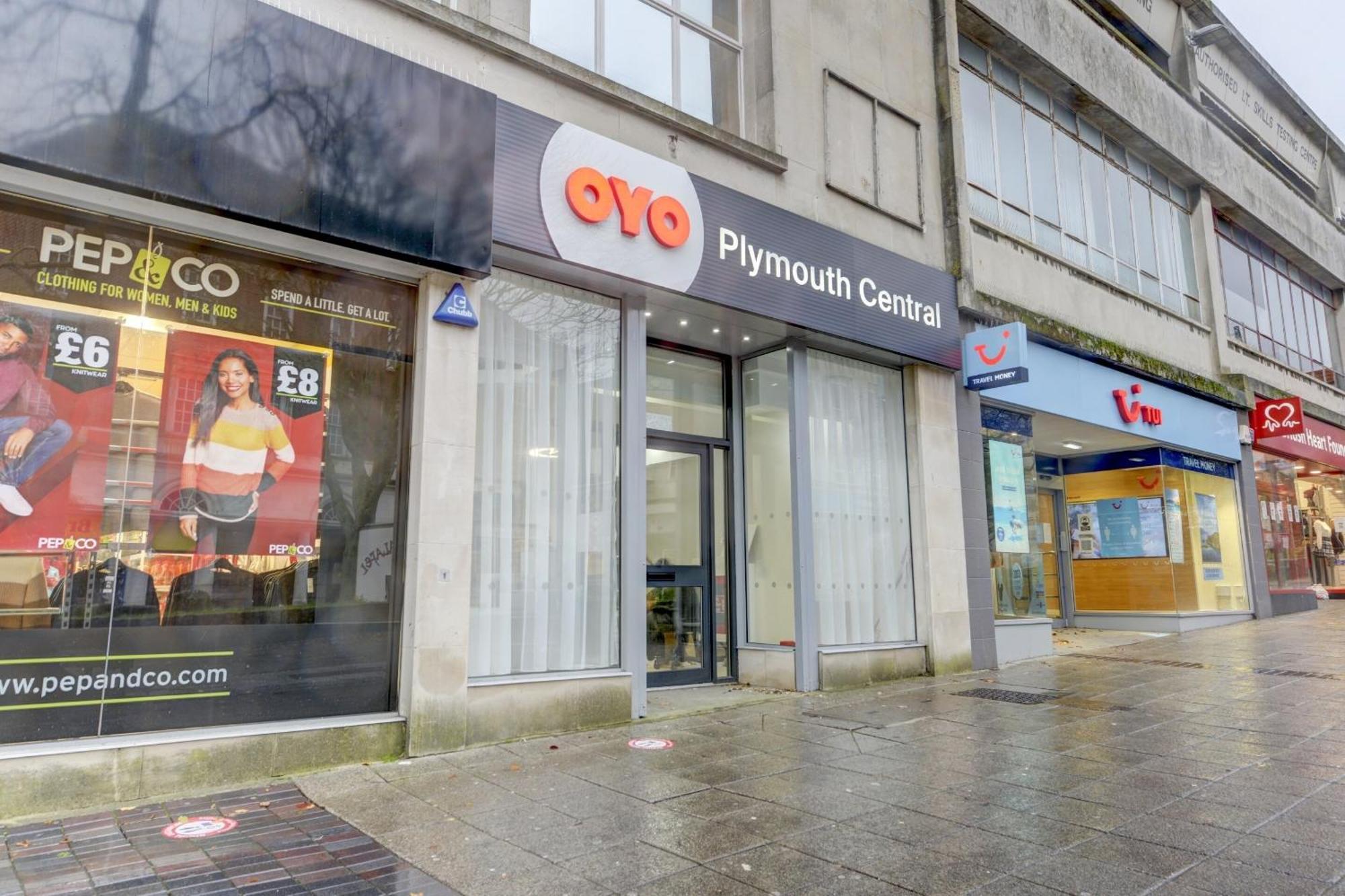 Oyo Plymouth Central Hotel Exterior photo